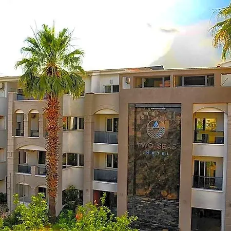 Hotel Two Seas